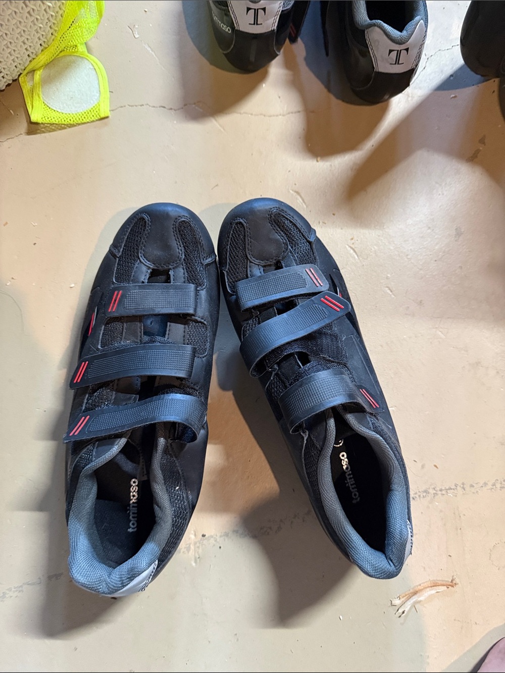 Men's Black Athletic Cycling Shoes with Triple Strap